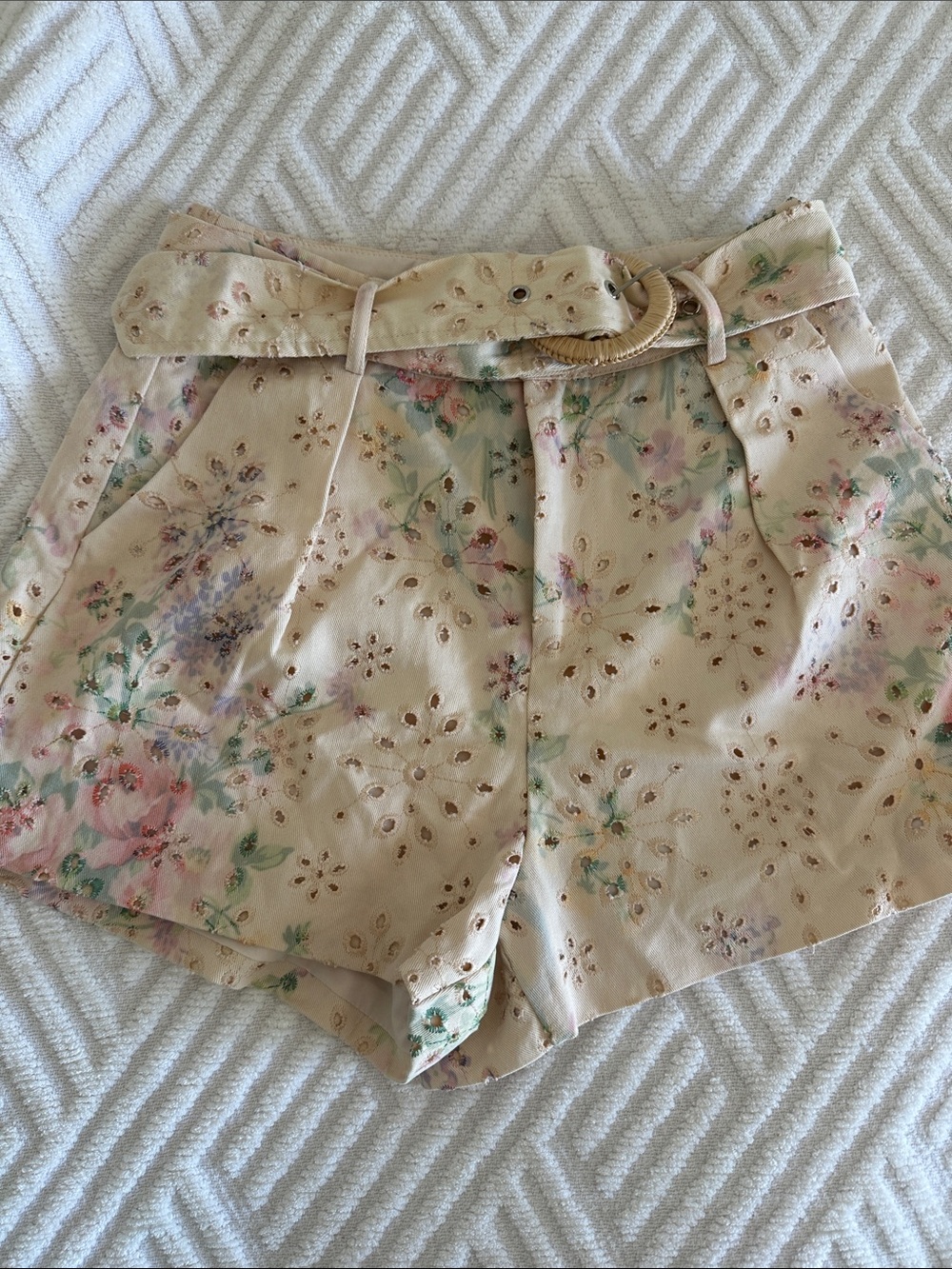 Floral Eyelet Adorsble Shorts - Cream